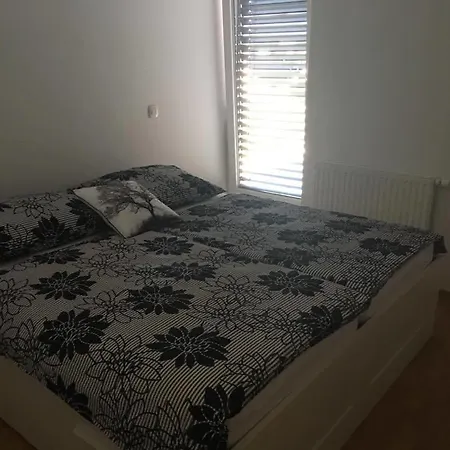 Appartement Apartma Pino