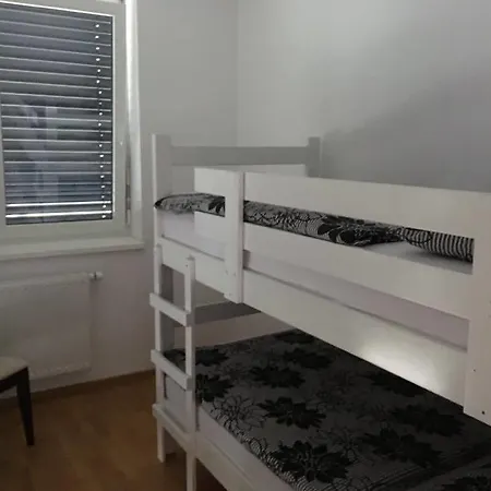 Apartma Pino Appartement